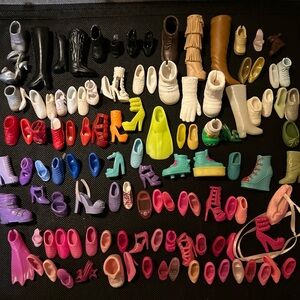 Barbie Shoe & similar doll Shoes SINGLE shoe Lot Of 120+ Individual heels Boots